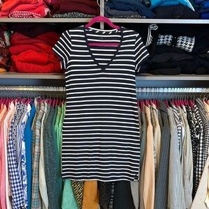 Madewell navy/white striped short sleeve v neck t shirt dress size XS